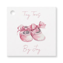 Dedos pequeninos. Grande Alegria. É uma Garota.