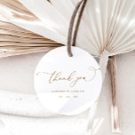 Etiquetas Para Lembrancinhas Elegante Dourado Obrigado Casamento<br><div class="desc">Encontrem o toque final dos seus favores de casamento: Elegante Dourado Obrigado pelo Fingimento de Boas Práticas, exuberando graça e apreço. Cada etiqueta adorava um detalhamento intrincado de ouro e uma escrita delicada, estendendo a gratidão sincera aos seus convidados. Com opções personalizáveis, você pode infundir seu toque pessoal, garantindo que...</div>