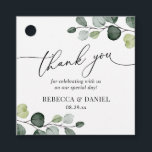 Etiquetas Para Lembrancinhas Folhagem Rústica Eucalipto Obrigado<br><div class="desc">Projetado para combinar com nossa Coleção Boho Greenery,  esta etiqueta personalizável apresenta ramos de eucalipto aquarela com texto gráfico em caligrafia,  combinado com uma serifa clássica em preto. Itens correspondentes disponíveis.</div>