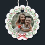 Etiquetas Para Lembrancinhas Foto de Natal Wreath Christmas Wish Family<br><div class="desc">Foto de Natal Fora de Natal Freguiça Freguiça framboesa e folhas verdes</div>