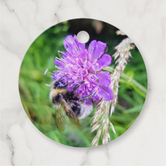 Etiquetas Para Lembrancinhas Kleine Geste – Geschenkanhänger mit Hummelmotiv