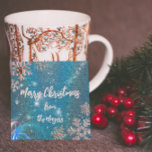 Etiquetas Para Lembrancinhas Natal da Terra Maravilha Azul do Luxo Elegante<br><div class="desc">Design personalizado para a etiqueta de natal com flocos de neve elegantes e metálicos estilizados em fundo azul-brilhante. O texto é totalmente personalizável. Para alterá-la,  use a opção Personalizar. Para obter mais alterações,  como alterações na fonte,  cor da fonte ou layout de texto,  use a opção Editar design.</div>