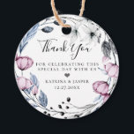 Etiquetas Para Lembrancinhas Noiva de Flor de Coroa de Flores Azul Poeirento Ma<br><div class="desc">Lindas flores de aquarela e coroa de folhagem em tons da moda de azul poeirento,  mauve,  cinza e branco,  etiquetas de agradecimento. A parte de trás da etiqueta apresenta cor azul poeirenta sólida.</div>