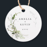 Etiquetas Para Lembrancinhas Nomes Personalizados Elegantes com Verdura Terrosa<br><div class="desc">Totalmente personalizável,  este design apresenta uma elegante folhagem que enquadra seus detalhes. Perfeito para qualquer evento lindo. Este faz parte da minha coleção chamada "Folhas Terrosas". Obrigado pelo seu apoio e interesse no(s) meu(s) design(s),  e certifique-se de visitar minha loja para ver mais dos meus designs.</div>