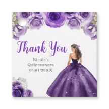 Princesa Floral em Vestido Roxo Escuro Quinceanera