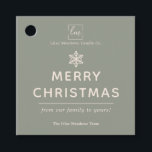 Etiquetas Para Lembrancinhas Sage Green Christmas Tags for Small Business<br><div class="desc">Uma etiqueta de Natal simples e limpa, com o nome da sua empresa e a mensagem de feriado. Pode ser usado em um ambiente profissional ou de pequenas empresas para informar aos clientes que você está pensando sobre eles nessa temporada de festas. Todas as menções, incluindo o logotipo pré-fabricado, são...</div>
