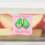 Etiquetas Pronto para Pop Baby Girl Pink Pea Chá de fraldas<br><div class="desc">Este incrível conjunto de etiquetas de comida é ideal para favores de Chá de fraldas. A design apresenta uma imagem gráfica de uma vagem verde de ervilha contendo 2 ervilhas verdes e uma ervilha rosa grande. A ervilha rosa grande tem um rosto bonito com olhos e boca. Do outro lado...</div>