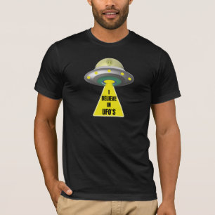 Eu Acredito Na Camisa T Do Espachante Da Alienígen