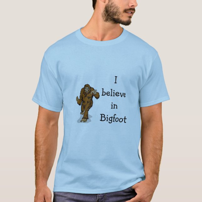 Eu acredito no t-shirt de bigfoot (Frente)