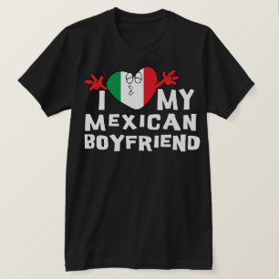 Eu amo meu t-shirt mexicano do namorado