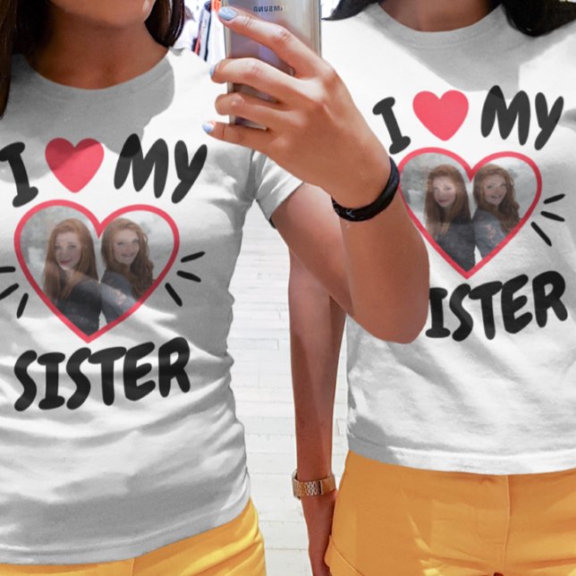 Eu Amo Minha Irmã T-Shirt (Two girls wearing matching shirts that say "I Love my Sister".)