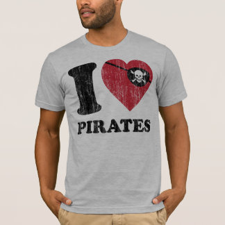 eu amo o t-shirt dos piratas