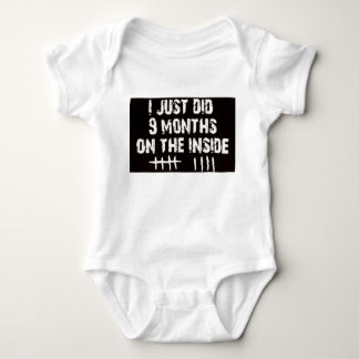 Eu apenas fiz 9 meses… T-shirt do bebê!