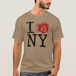 Eu came New York/mim disparo no t-shirt da