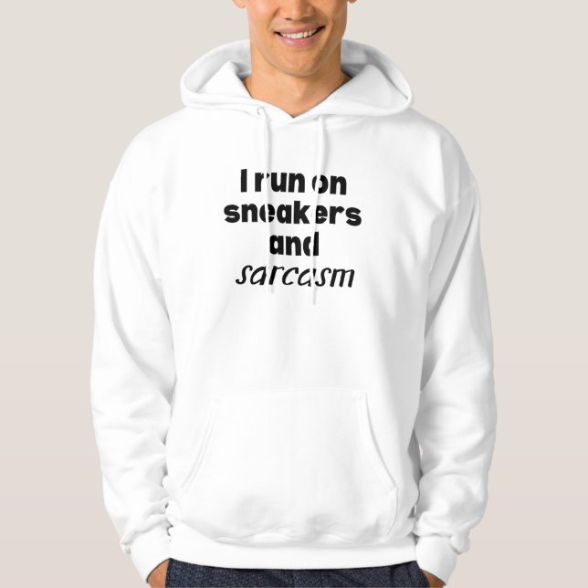 Eu corro com tênis e camiseta de sarcasmo (Frente)