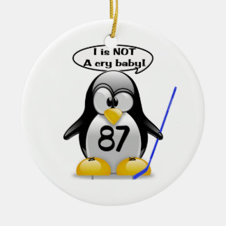 Eu não sou um ornamento da árvore do bebê do grito