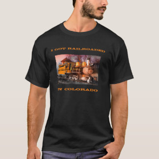 Eu obtive Railroaded no t-shirt de Colorado