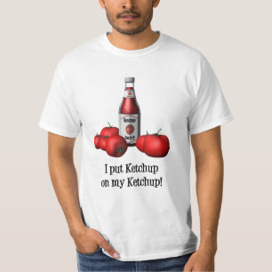 Eu pôr a ketchup sobre meu t-shirt da ketchup