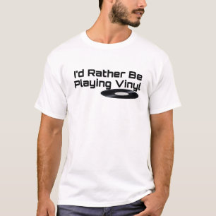 Eu preferencialmente estaria jogando o t-shirt do