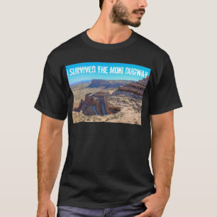 Eu sobrevivi ao t-shirt dos homens de Moki Dugway