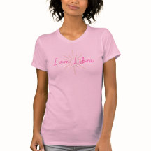 Eu sou a camiseta rosa de manga curta da Libra