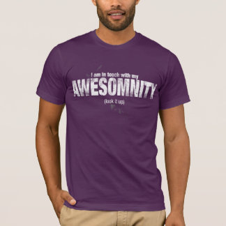Eu sou em contacto com minha camisa de AWESOMNITY