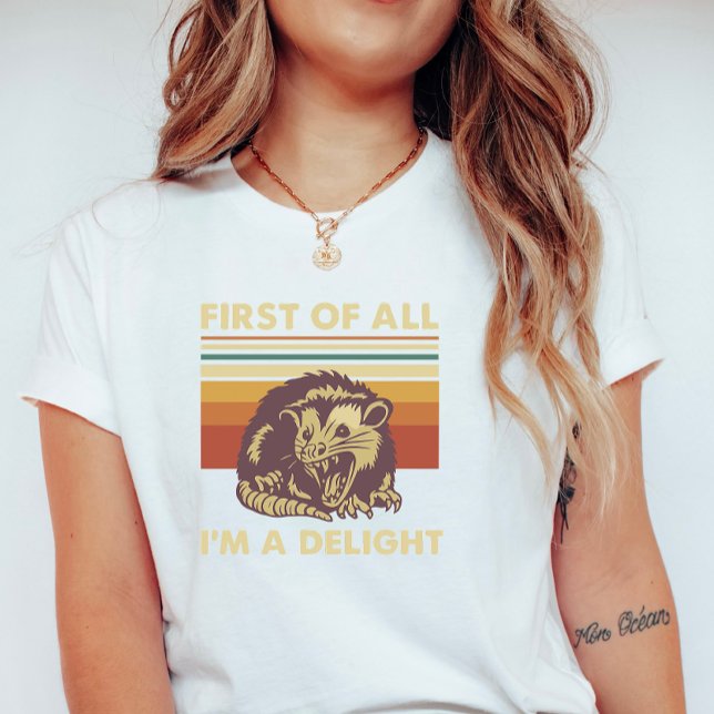 Eu sou um Gambá “Delight”; Camiseta Divertida de V (Criador carregado)