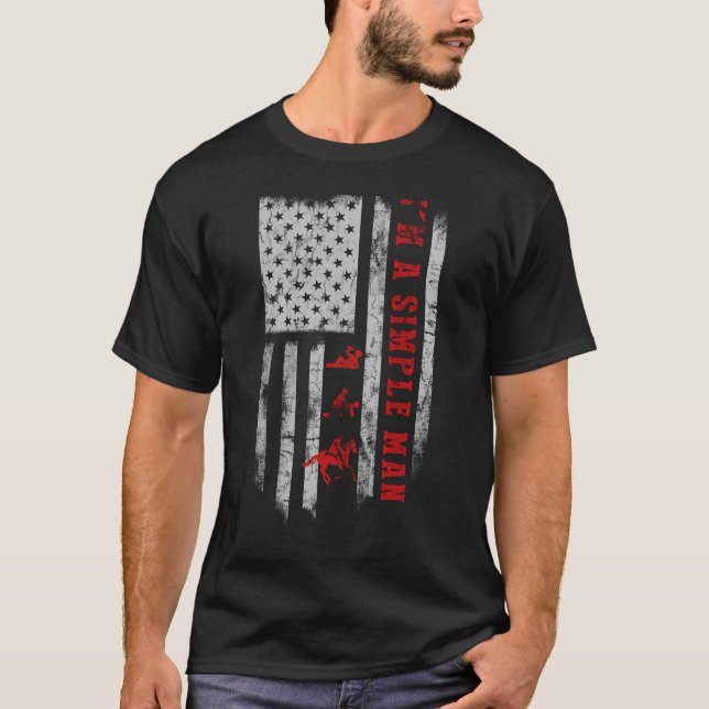 Eu sou um homem simples bebendo Camiseta de cavalo (Frente)