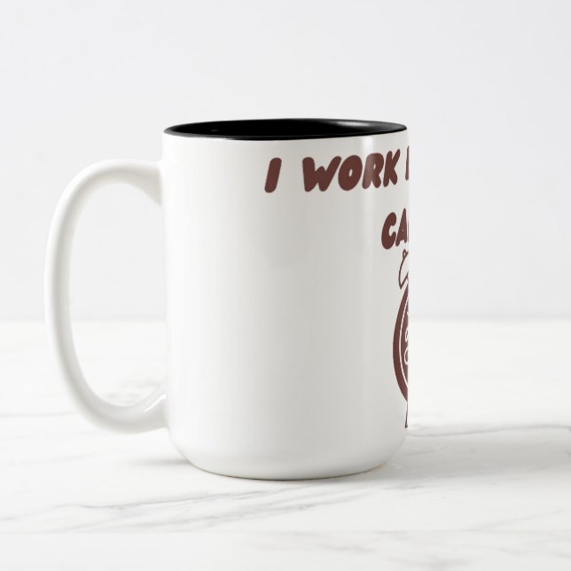 Eu Trabalho Melhor Com Caneca De Cafeína | Xícara  (Esquerda)