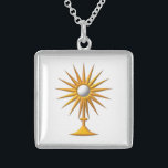 Eucaristia na colar do Monstrance<br><div class="desc">As características deste design "3-D" do olhar uma imagem do sacramento abençoado/Eucaristia santamente em um ouro coloriram o monstrance. Sinta livre mudar a cor do fundo através das ferramentas surpreendentes da personalização de Zazzle.</div>