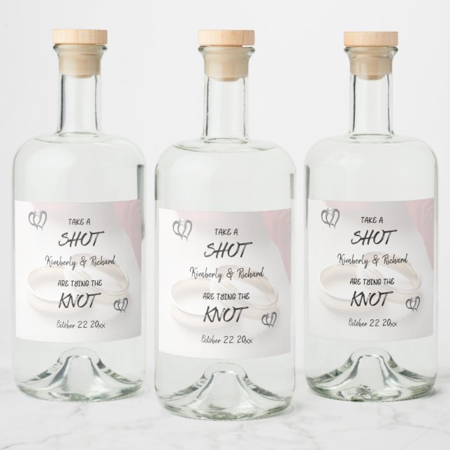 Faça Com Que Um Casando De Casal Engajado Seja Per (Garrafas)