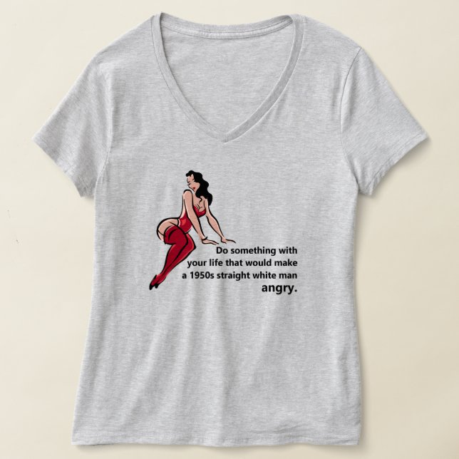 Faça um T-Shirt hetero branco dos anos 50 com raiv (Postura )