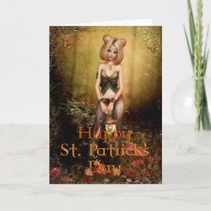 Fada de fantasia na Rua de madeiras. Cartão de dia