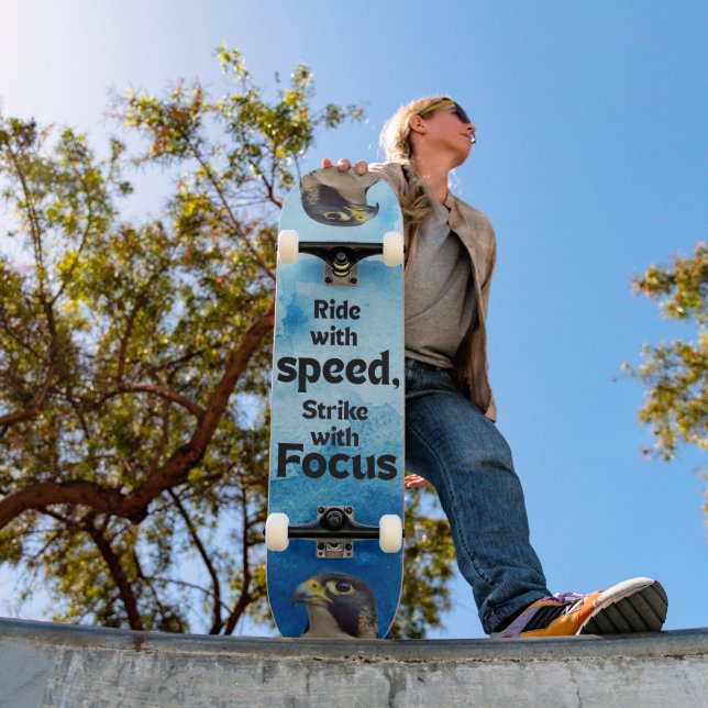 Falcão-peregrino Skate (Ao ar livre 1)