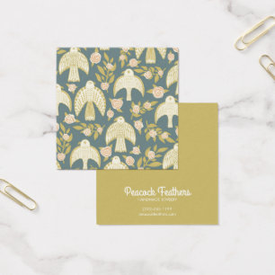 Falcões e Rosas a ouvir o Necklace Jewelry