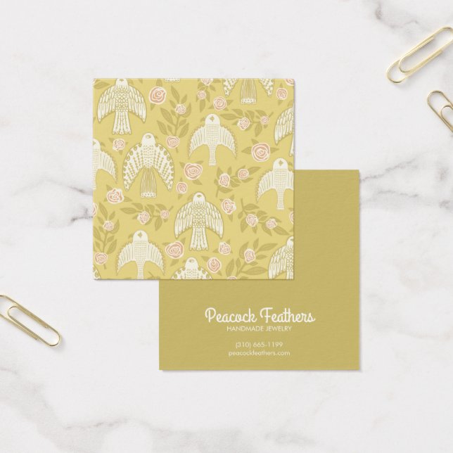 Falcões e Rosas a ouvir o Necklace Jewelry (Escritótio)