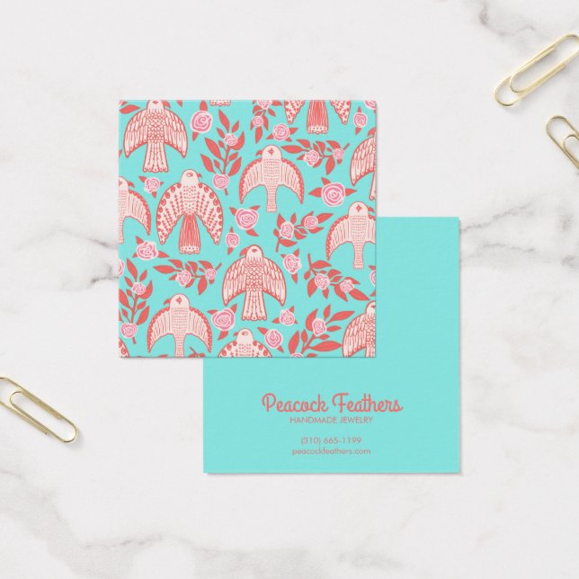 Falcões e Rosas a ouvir o Necklace Jewelry (Escritótio)