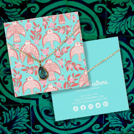 Falcões e Rosas a ouvir o Necklace Jewelry