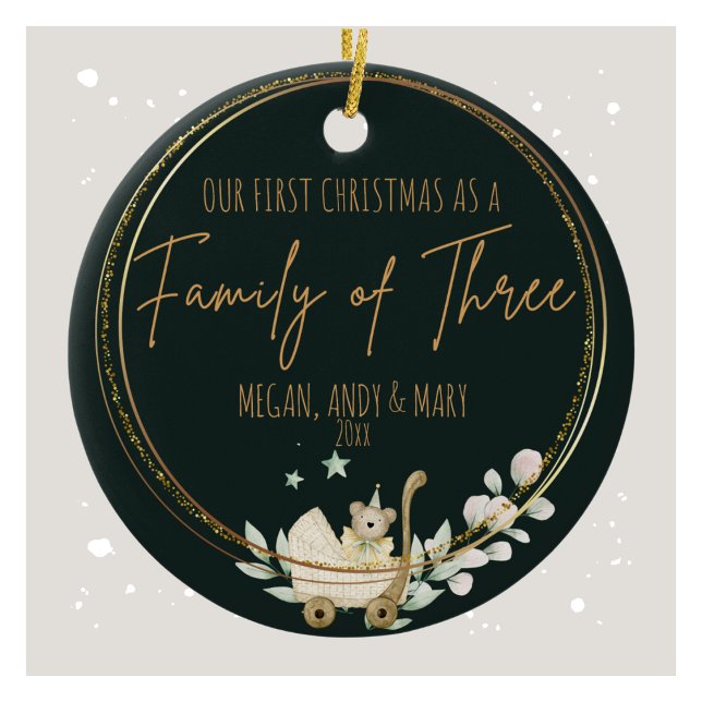 Família de três Enfeites de natal (Our First Christmas as a Family of Three Ceramic Ornament)