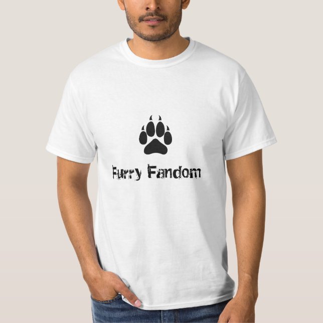 Fandom peludo - t-shirt (Frente)