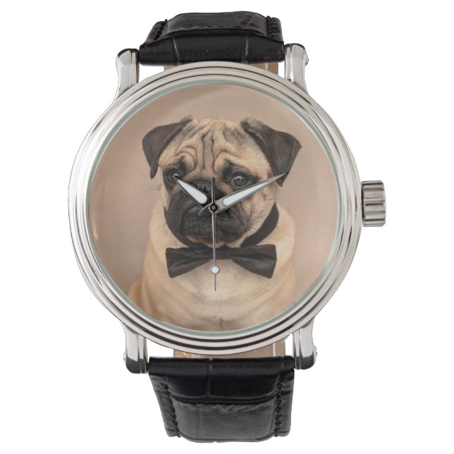 Fawn Pug Dog com Arco. Relógio de Na moda (Frente)