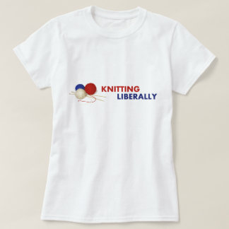 Fazendo malha o t-shirt liberalmente cabido #1