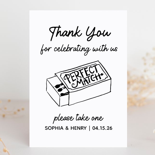 Fazer um Sinal de Favor de Caixa de Correspondênci (The perfect match! Guide your guests with this chic, custom sign to take a matchbox favor home.)