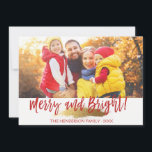 Feliz e Cartão com fotos de Script com Mão Brilhan<br><div class="desc">Feliz e Mão de Natal Brilhante, com Letra de Script Dourado Sparkle e Cartão com fotos de Falha. A foto e o texto deste script de pincel com letra manual podem ser atualizados e personalizados com sua foto e seu nome de família. Este cartão apresenta também o nome da família...</div>