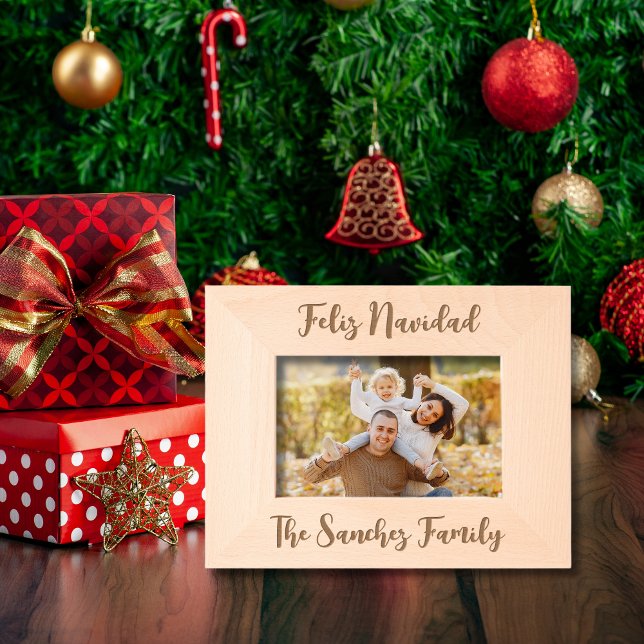 Feliz Navidad e Nome da Família Personalizada (Wooden photo Frame Spanish Christmas Feliz Navidad, custom family Name & text. )
