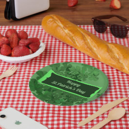 Feliz Rua. Prato de Papel no Dia de Patrick