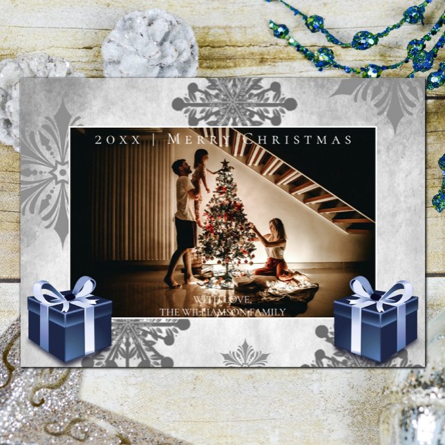Festividades Cartão com fotos de presentes de Natal e flocos de (Blue Christmas Gifts and Snowflakes Holiday Photo Card)