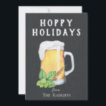 Festividades Cartão de Férias Alegre Quadro-Negro Plano<br><div class="desc">Caneca de cerveja pintada,  lúpulo e trigo em quadro-negro com padrão de pub correspondente no verso,  cartão engraçado de "Férias Alegres".</div>