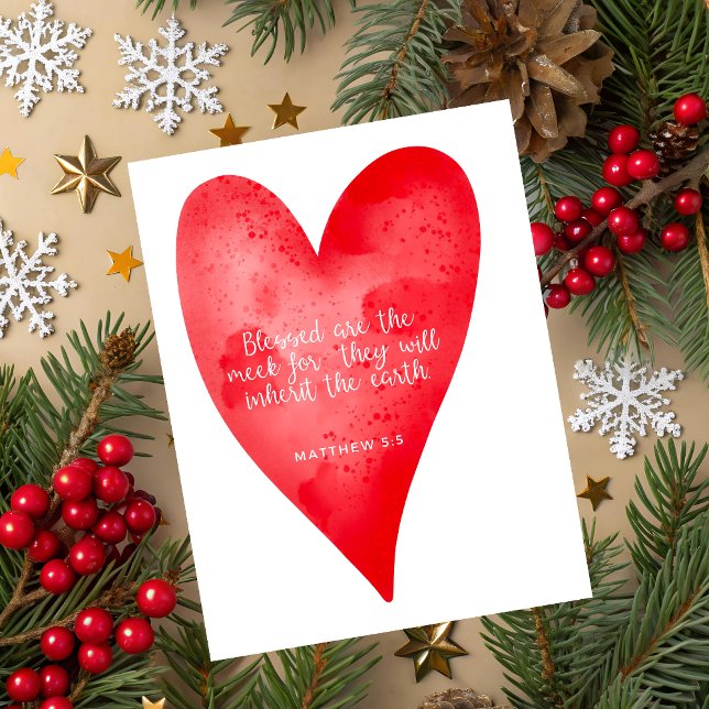 Festividades Cartão de Natal com Versículo de Matthew 5:5 da Es (Christmas greeting card with red watercolor heart and Matthew 5:3 Bible verse on white background.)