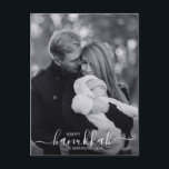 Festividades Cartão postal de foto de férias Feliz Hanukkah<br><div class="desc">Personalize o texto personalizado acima. Você pode encontrar itens adicionais coordenados em nossa coleção "Presentes de Hanukkah e Menorá".</div>